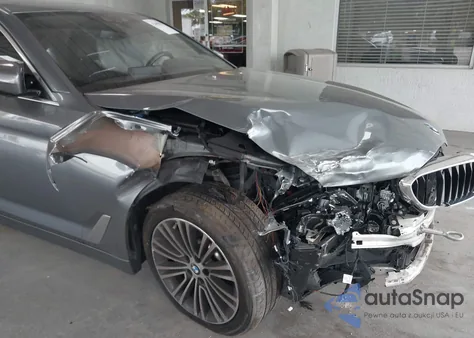 2019 BMW 540 из США, поврежденный, VIN WBAJE5C59KWW06369